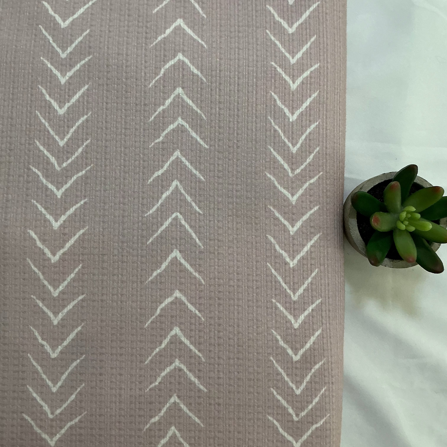 Pink Arrow by 1/2 Yard