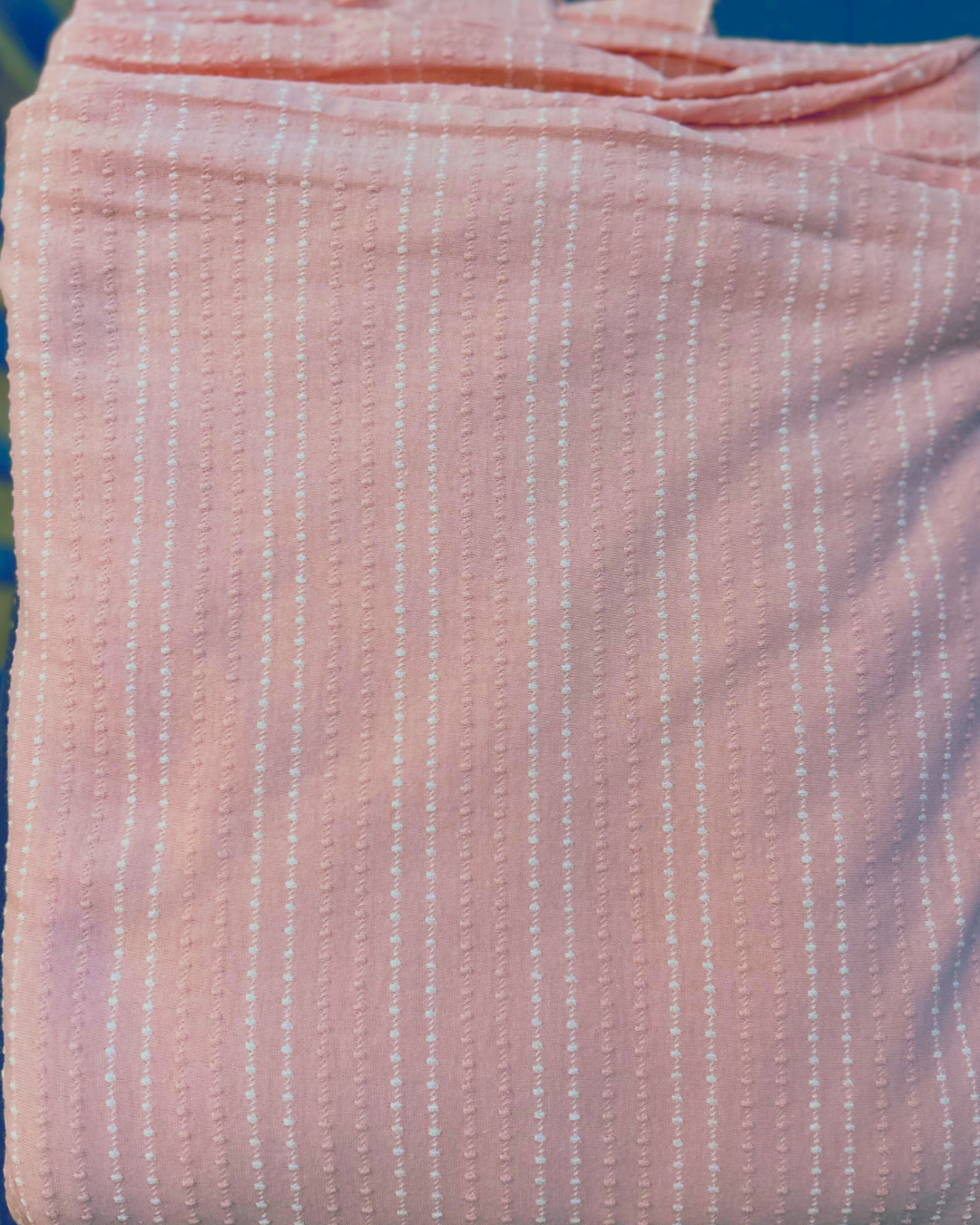 Jacquard Knit Dotted Line