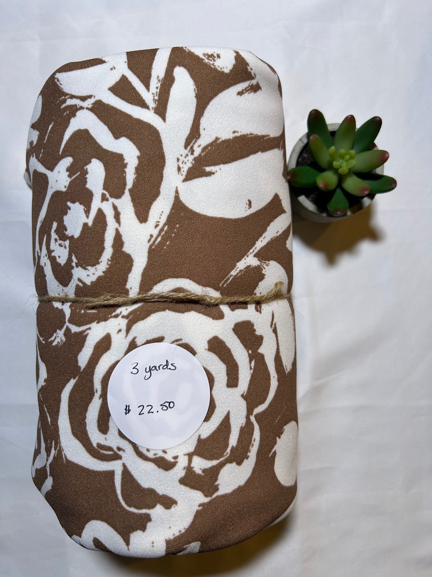 Ivory Floral on Mocha